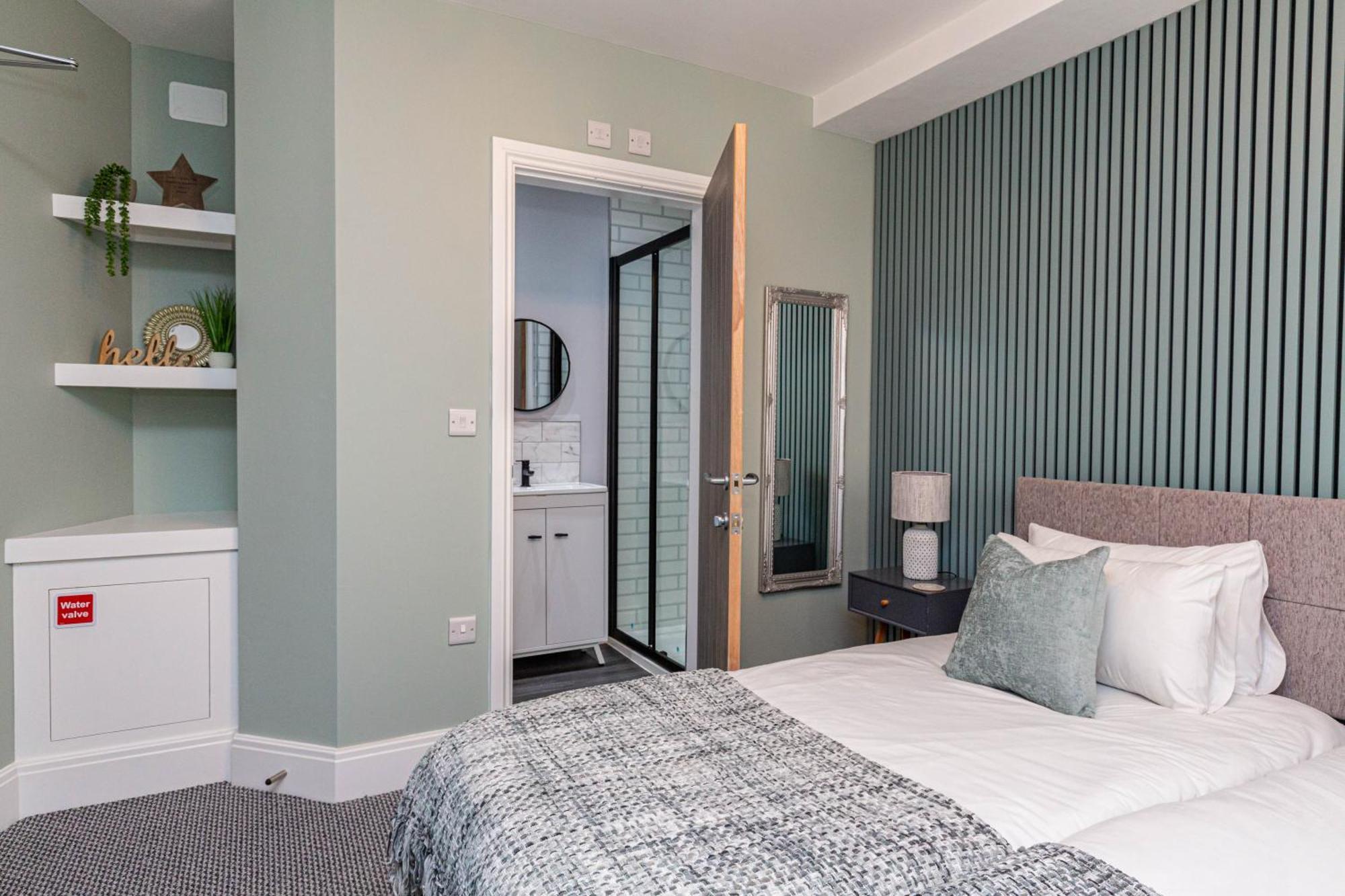 Seafront Apartment - Sleeps 6 - Gateway To The Lake District - Brand New Morecambe Exterior photo