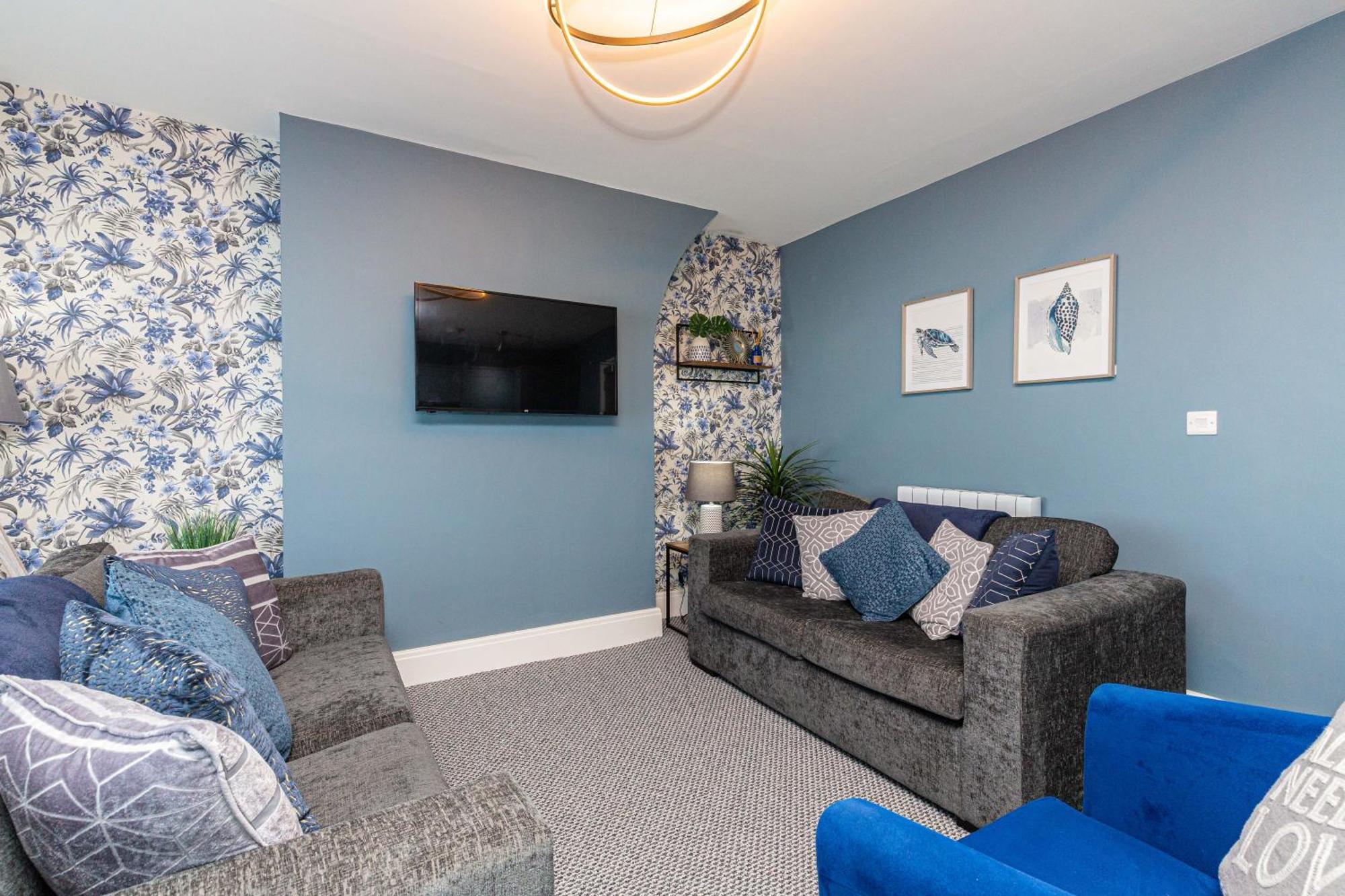 Seafront Apartment - Sleeps 6 - Gateway To The Lake District - Brand New Morecambe Exterior photo